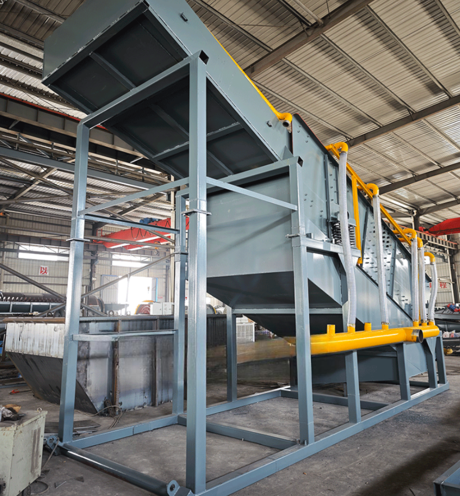 Steel High Frequency 2 Deck Vibrating Screen Machine view 2