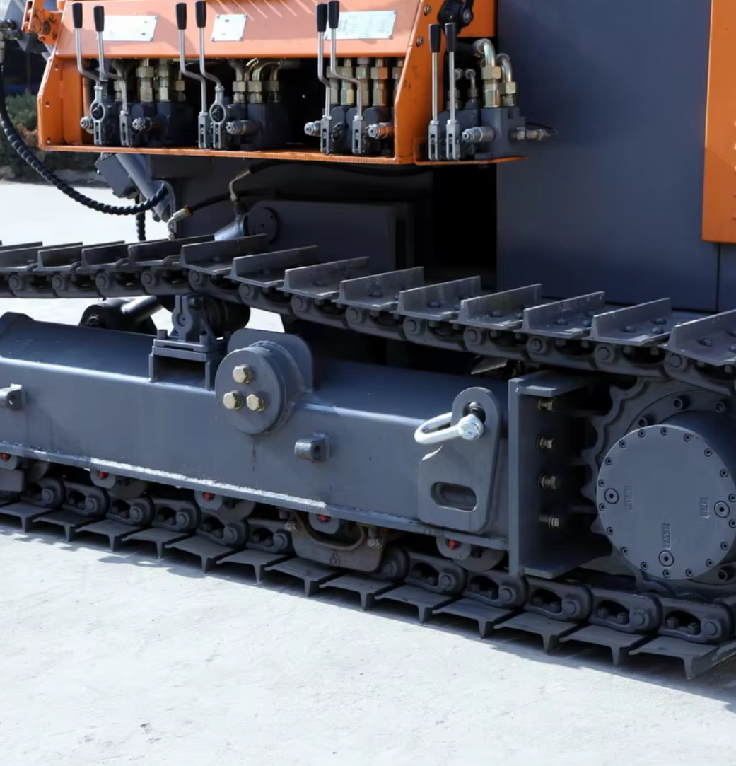 DTH Air Compressor Diesel Engine Crawler view 2