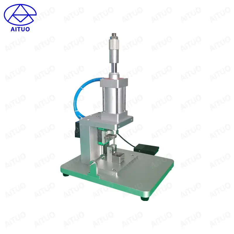Vertical medical catheter And heating punching machine