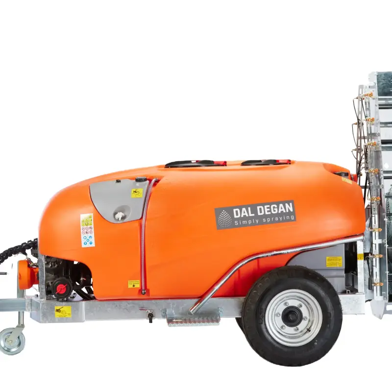 Italian 1000 L trailed sprayer atomizer for spraying chemicals on orchards, vineyards, trees