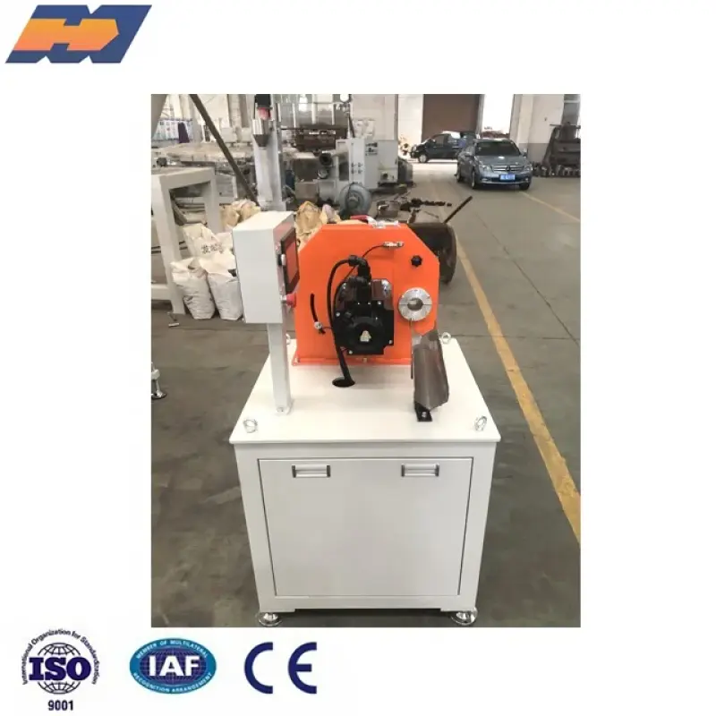Small Pipe FD32 Plastic Flying Knife Cutting Machine.