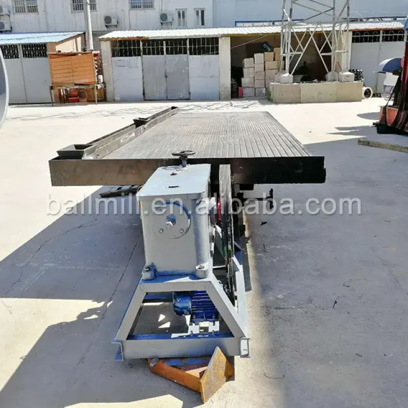 Gold Panning Gravimetric Equipment Small shaking table for gold mining machinery
