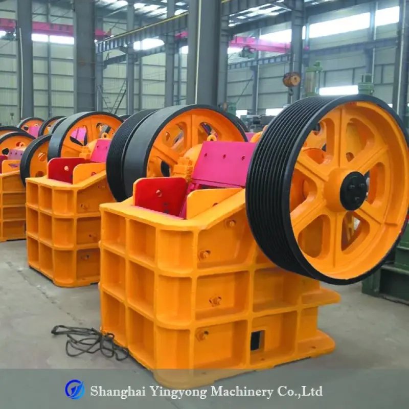 Small Diesel mobile mini stone rock jaw crusher gravel jaw crusher machine