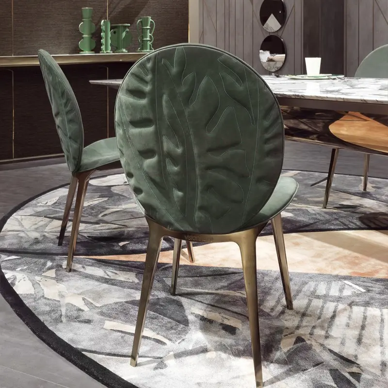 Italian Luxury Restaurant Dinning Room Furniture  Fabric Velvet Dining Chairs With Metal Legs