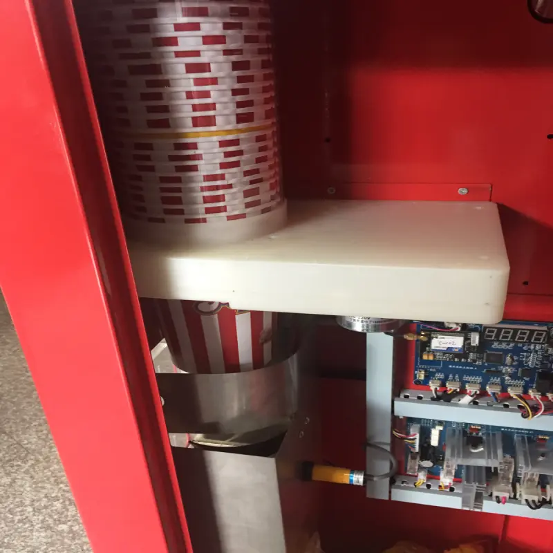 Universial Wheel Automatic Popcorn Vending Machine