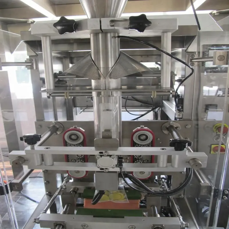 Automatic Granule Food Vertical Filling and Packaging Machine with Weighing System 4 Sides Seal Packing