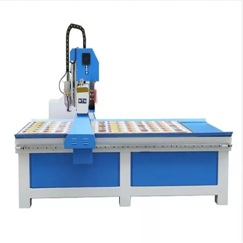 Advertising Industry Automatic Plywood Engraving Machine With CCD Camera with water Cooling Spindle