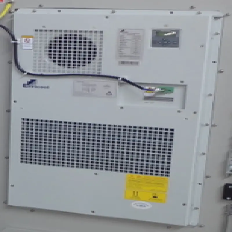 Outdoor Enclosure  Waterproof Telecom Cabinet With Air Conditioner IP65 IP55