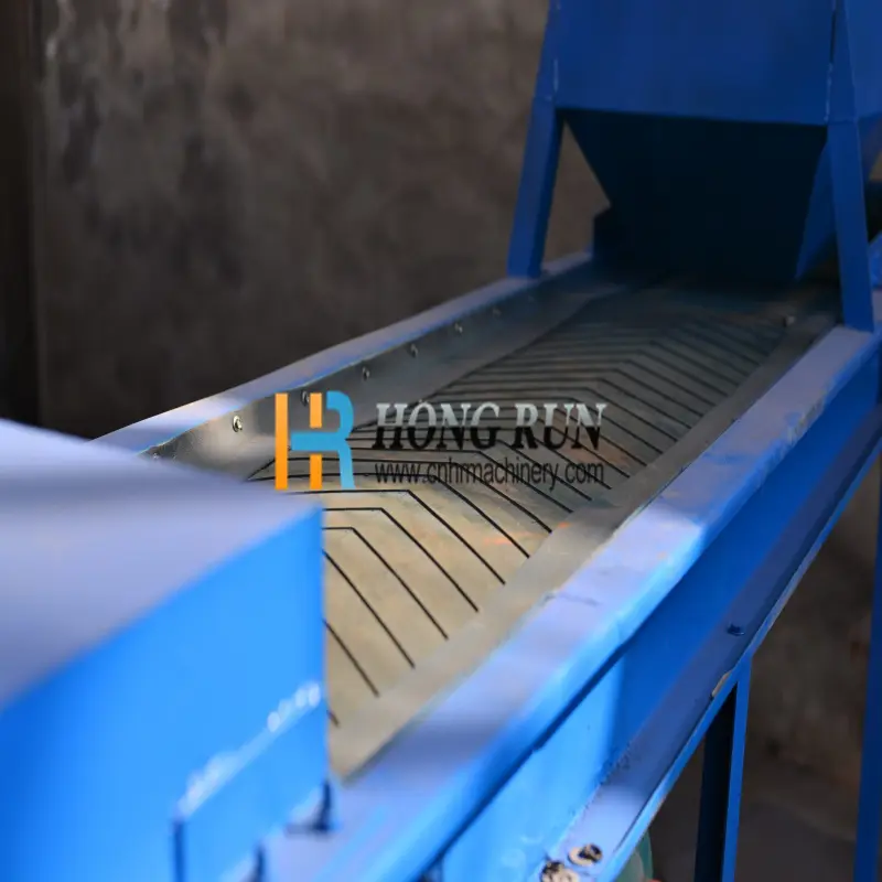 Multifunction Vertical Conveyor Belt Automatic Z Type Belt conveyor using for transfer wood pellets