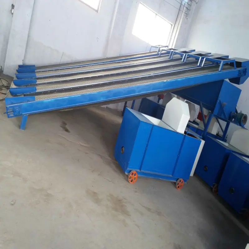 Multifunction Vertical Conveyor Belt Automatic Z Type Belt conveyor using for transfer wood pellets