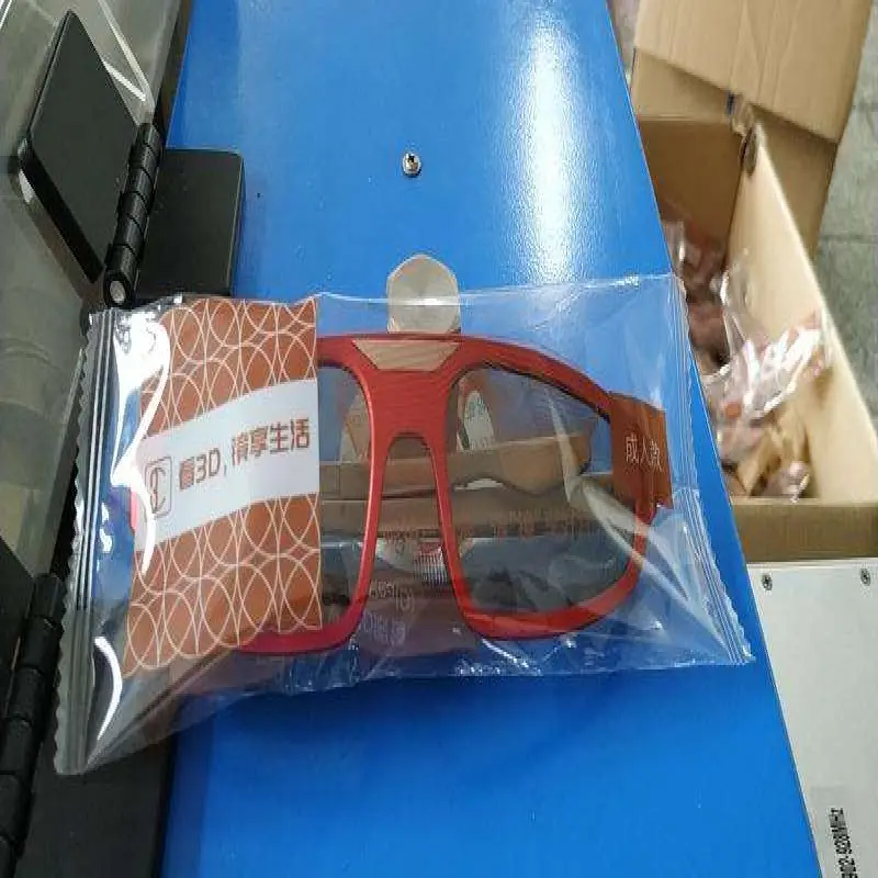 Multi Function Automatic Plastic Bag Glasses Sunglasses Pillow Wrapping Horizontal Packing Machine