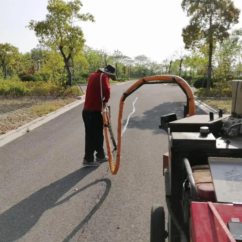 Highway Road Pavement Maintenance Asphalt Sealing Machine