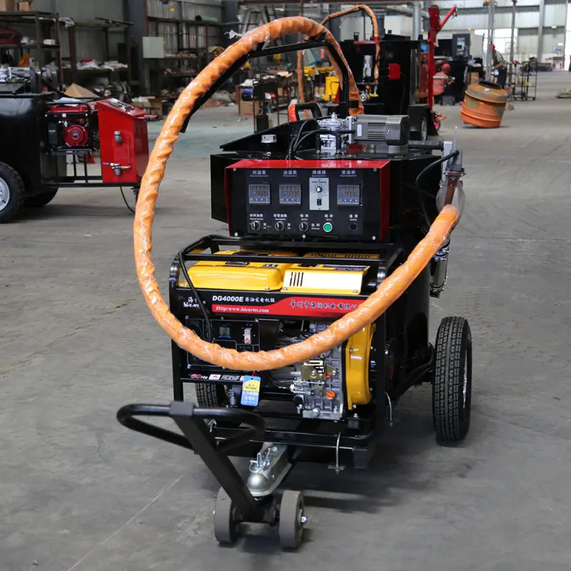 Highway Road Pavement Maintenance Asphalt Sealing Machine