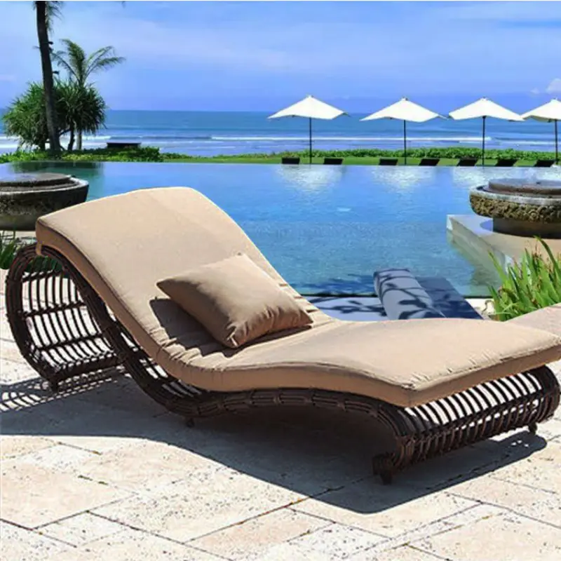 Outdoor Sea Beach Patio Hotel Chaise Lounge Chair Bed Swimming Pool Side Rattan Wicker Chaise Lounge Sun Bed Lounger Chair