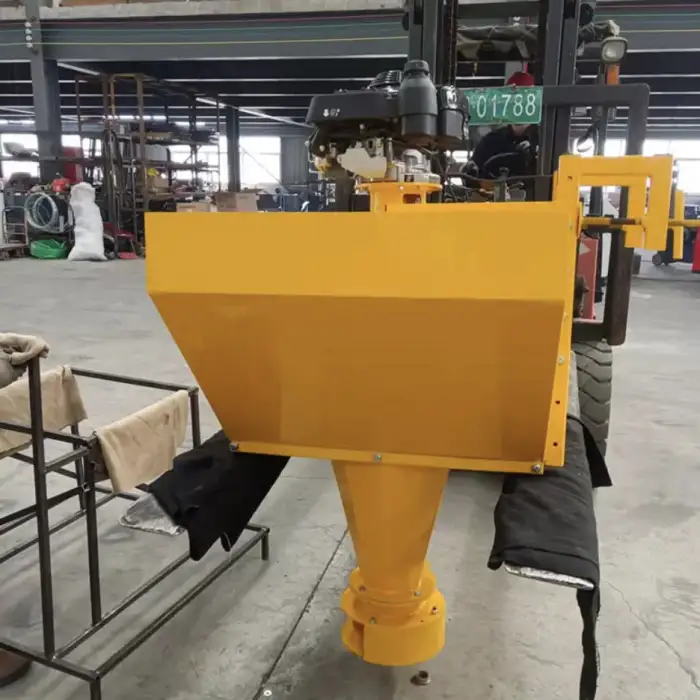 Dry Powder Spreader for Road Surface Snow-melting Agent Salt Sprayer for Winter Road Conditions