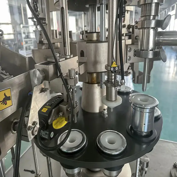 compact design laminated tube filling sealing machine