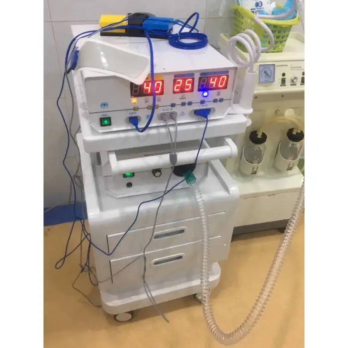 Medical HF Electrotome Hysteroscope Gynecological Surgery LEEP Knife Machine with Smoking Evacuator