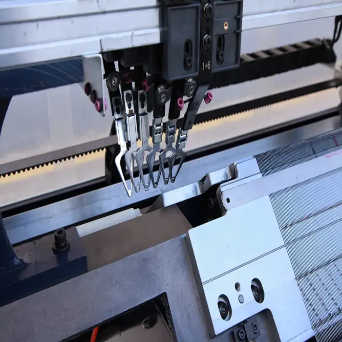 10 gauge computerized flat knitting machine