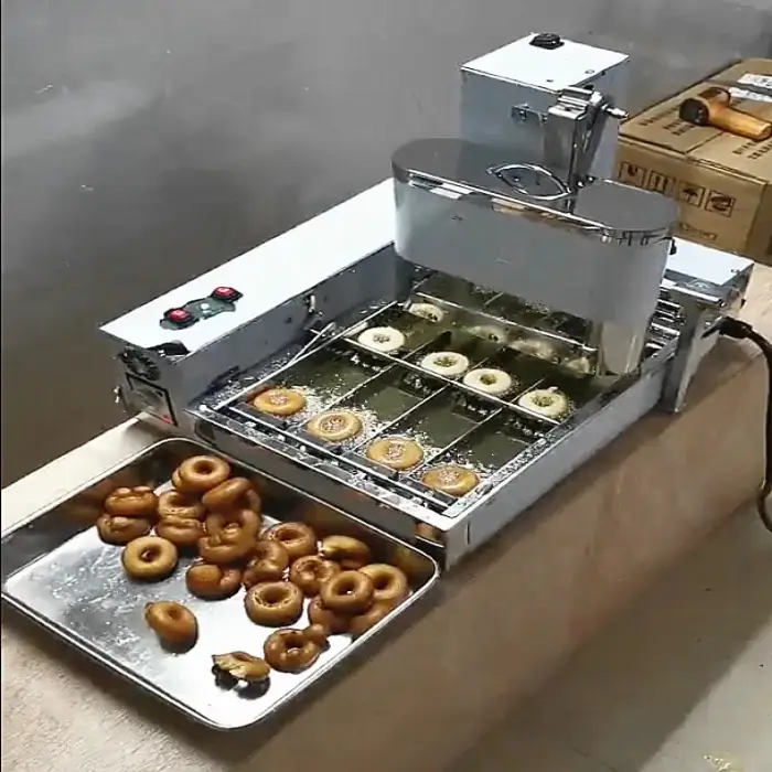 High quality mini automatic donut machine commercial fryer maquina para hacer dedonas doughnut donuts maker ball making machines