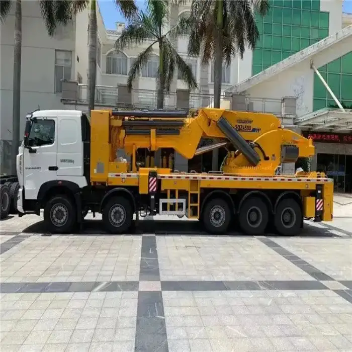 SQZ4500 90 Ton Mounted Crane Knuckle Boom Truck