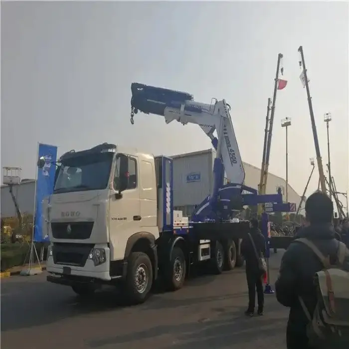 SQZ4500 90 Ton Mounted Crane Knuckle Boom Truck