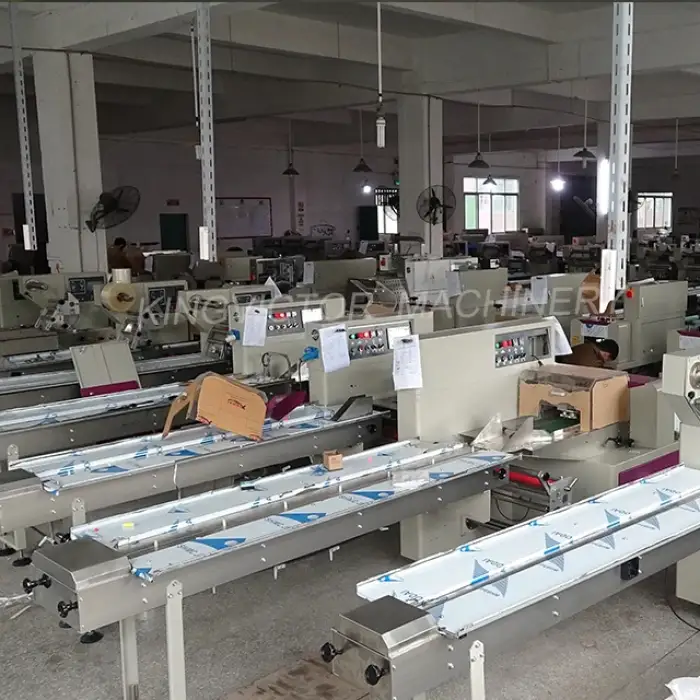 High speed pillow type flow pack packing machine cookies bread chocolate energy protein bar packaging machine