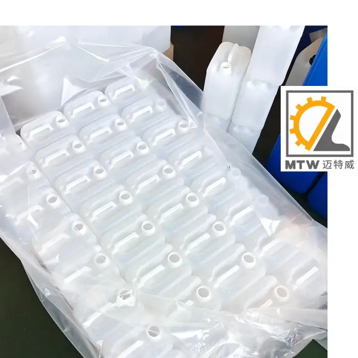 MTW HDPE & plastic motor oil automatic bottle feeding conveyor table with good performance