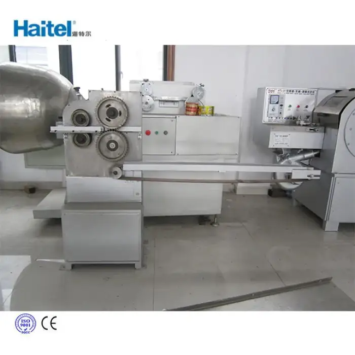 Automatic center filled crispy sweet hard Candy roller forming making machine