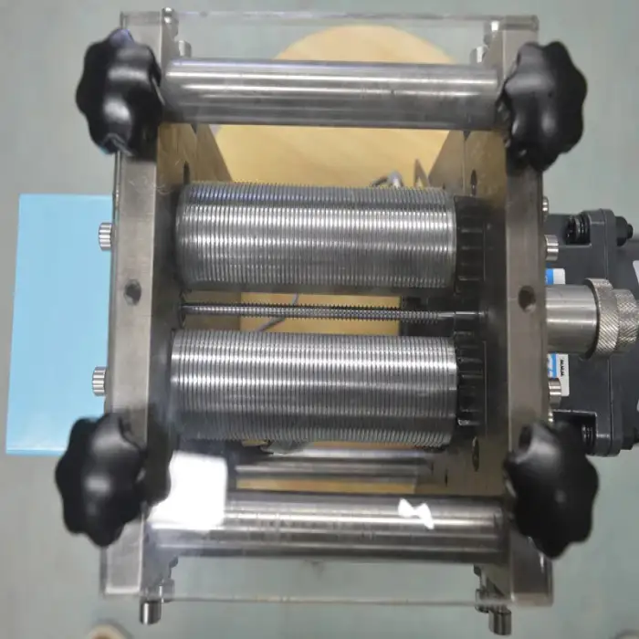 Semi Automatic Artistic Plastic Straw Making Machine