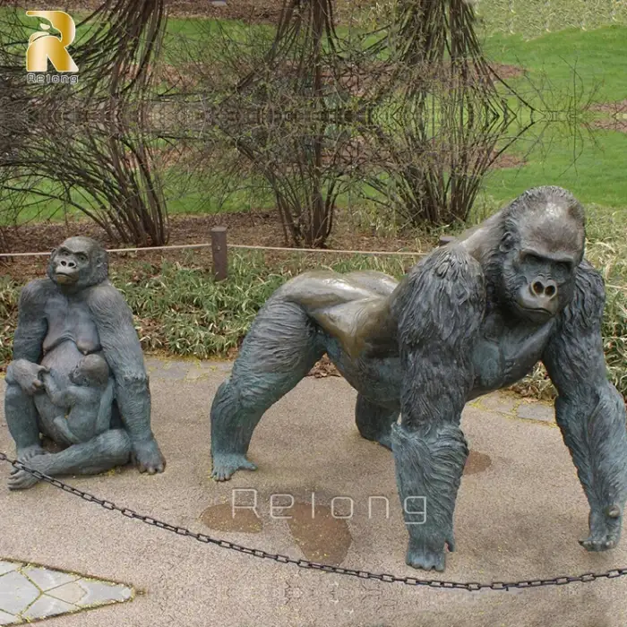 Outdoor Decoration Giant Metal Animal Casting Brass Bronze Gorilla Statue Sculpture