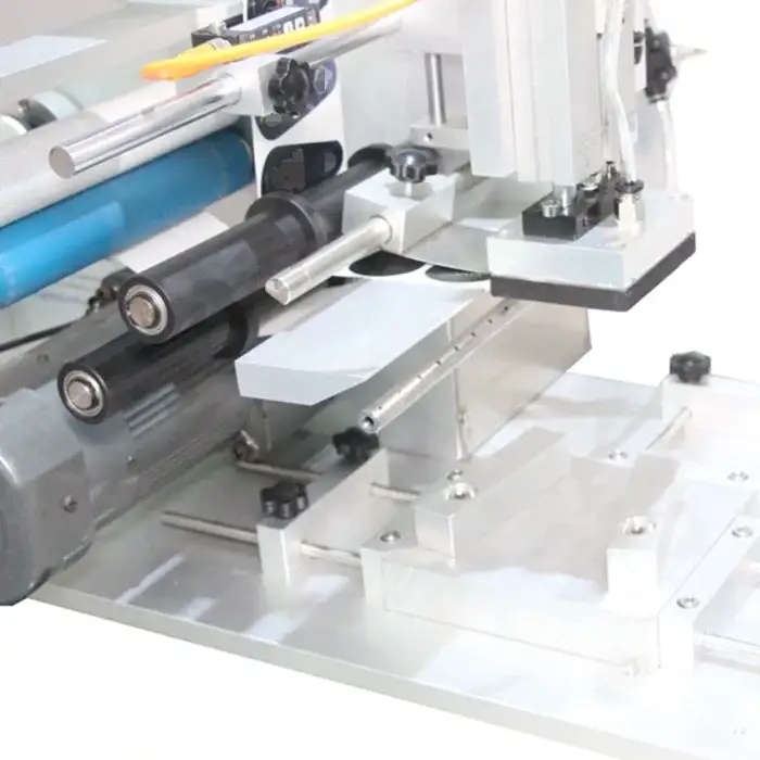 Small mini flat labeling machine for small business