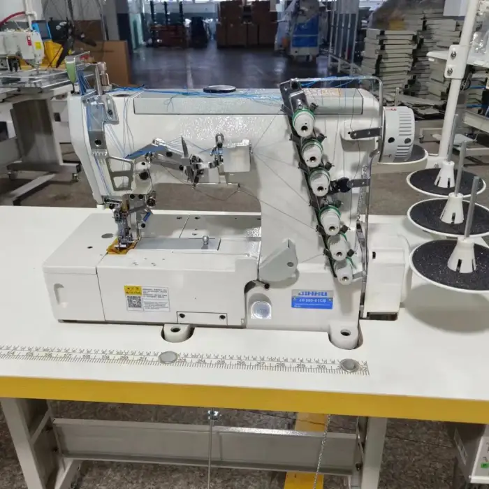 Mingteng Four Needle Six Thread Industrial Flat Sewing Machine