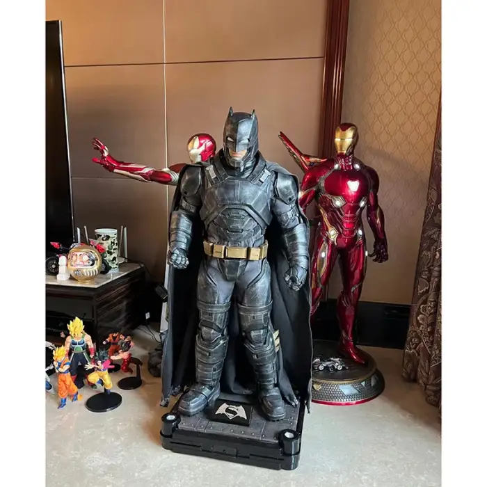 DC Action Figure Super Hero Fiberglass Batman Statue Resin Batman Sculpture For Decoration