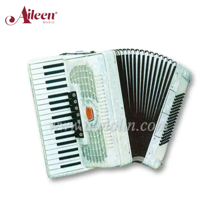 Reeds Piano Accordion Chromatic Accordion 37 Key 96 Bass 3 Sets  (K3796)