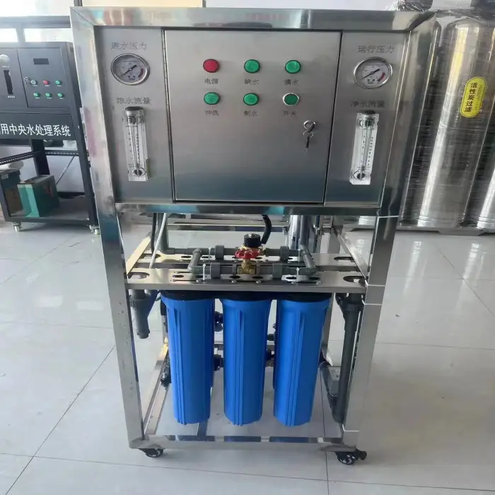 Water treatment well water treatment and filtration unit has a sedimentator