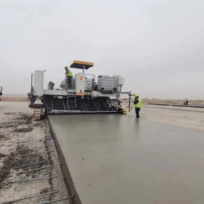 5M road drainage ditches paving Fully automatic Cement concrete slipform paver machines curb kerb machine