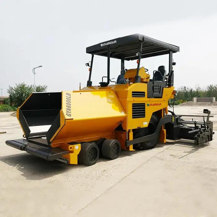 Asphalt concrete paver 6 m concrete paving leveling machine for road construction