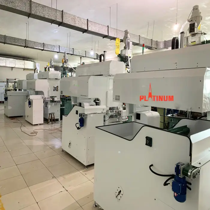 Full Automatic Laminated Plastic Cosmetics Toothpaste Tube Shoulder Machine Injection Molding Machine