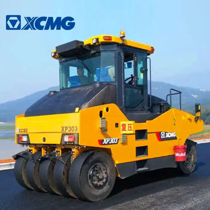 XCMG XP303 Compactor Machine 30 ton Asphalt Pneumatic Tire Road Roller  For Sale