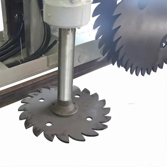 Multi-blade stone cutting machine