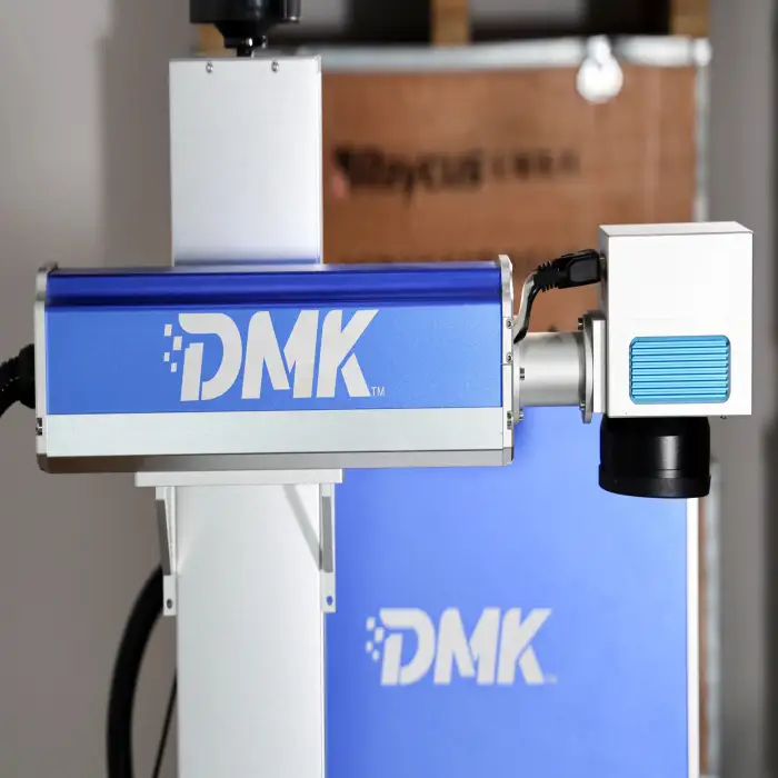 DMK Portable Laser Fiber Marking Mahine For Metal Mark Number Picture Mark