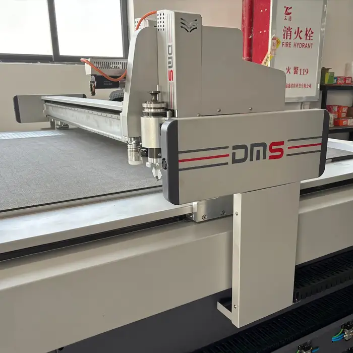 DMAIS Industrial Automatic CNC Fabric Cloth Cutting Textile Machine