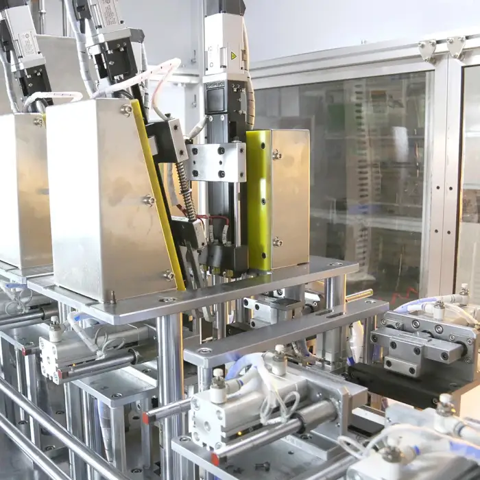 Low-voltage magnetron switch automated assembly and testing flexible production line