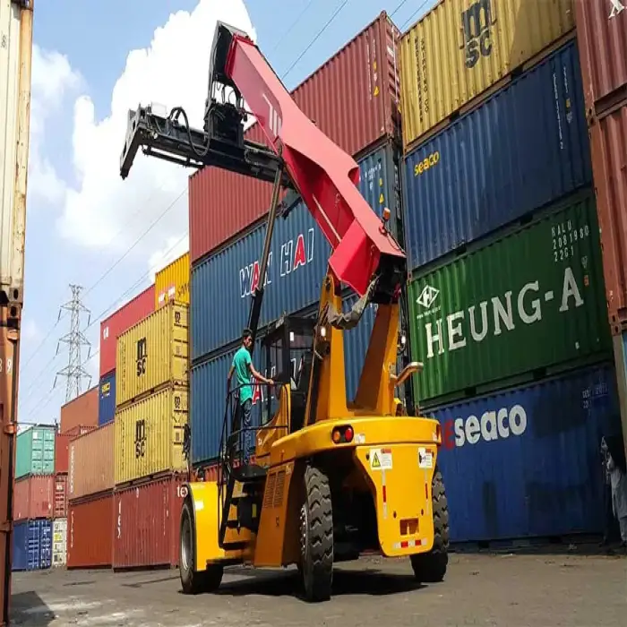 High Performance 10 Tons Mobile Reach Stacker SRSC1009-6E Port Forklift Logistics Machine