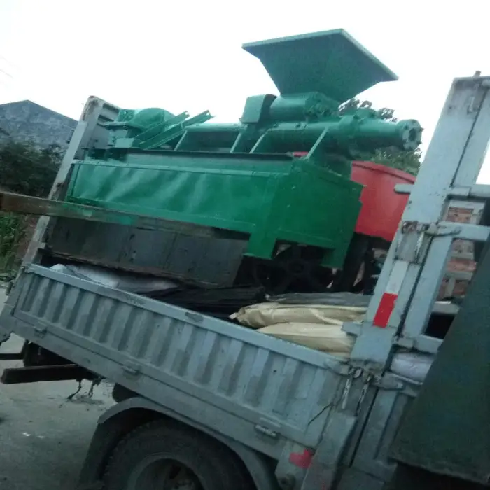 Runxiang Biomass Peanut Shell Rice Husk Sawdust Coal Charcoal Briquette Making Machine