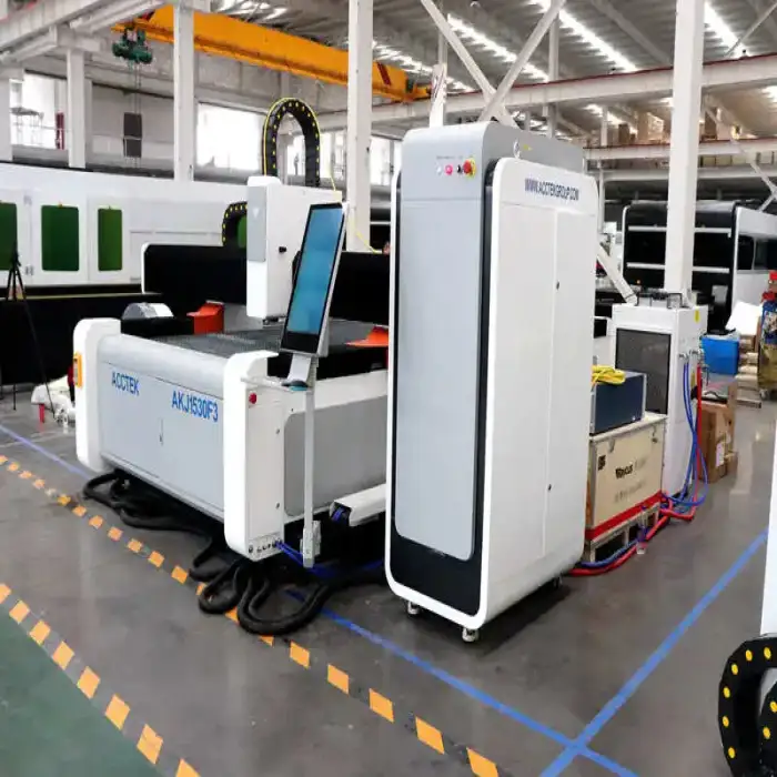 Model 1530 3kw IPG Fiber laser cutter for 12mm Aluminum