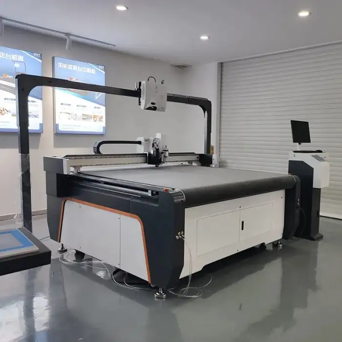 ZXT CNC Vibrating Knife Gasket Cutting Machine with Projection Positioning