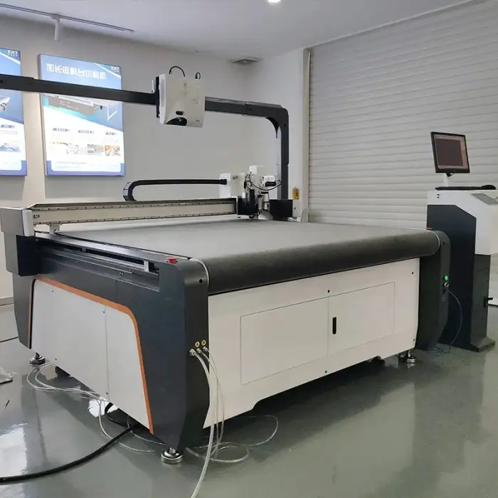 ZXT CNC Vibrating Knife Gasket Cutting Machine with Projection Positioning