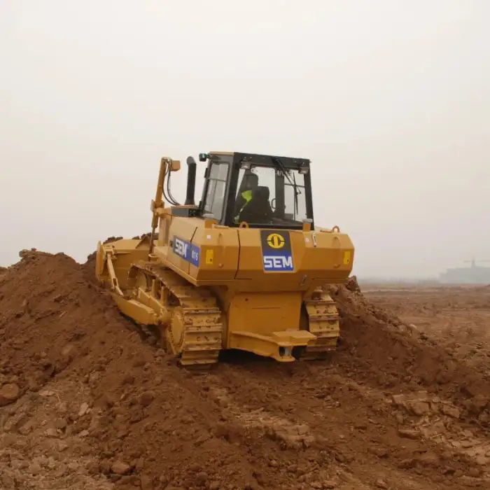 17 Ton 131kW mobile crawler bulldozer with sturdy structure 816