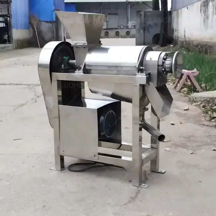 Electric Industrial Mango Pulper fruit Pulp Juice Making Machine mango Puree Extractor For Fruit Processing Machine